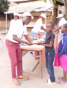 Action humanitaire et développement